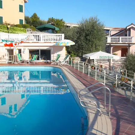 Apartmán Locazione Turistica Edy.2 *